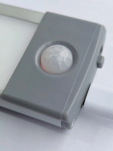 Lámpara Barra LED Recargable con Sensor de Movimiento, 30 cm